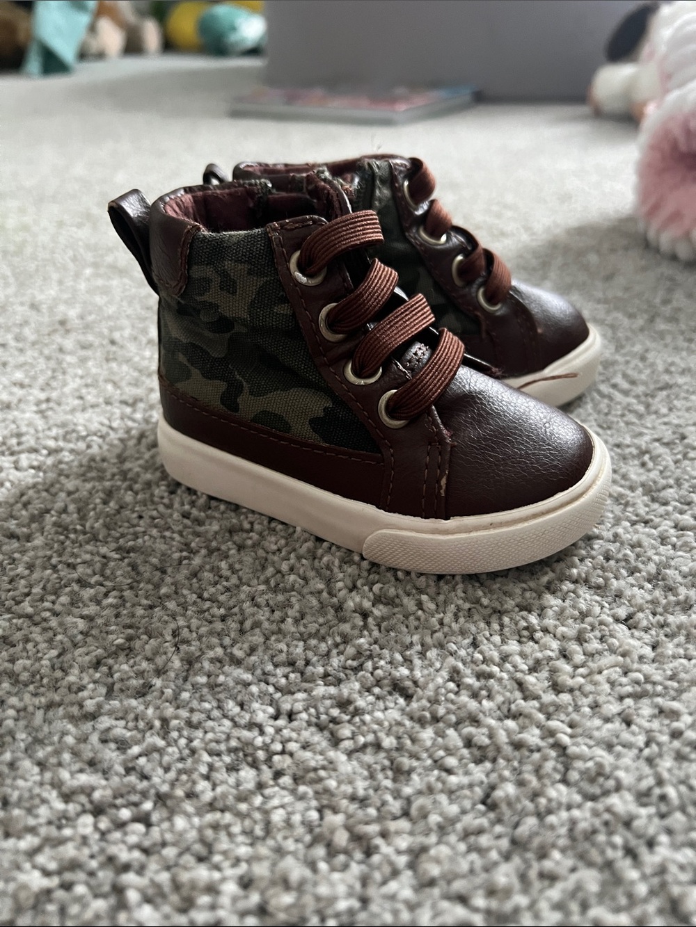 Toddler High-Top Sneakers in Brown with Camouflage